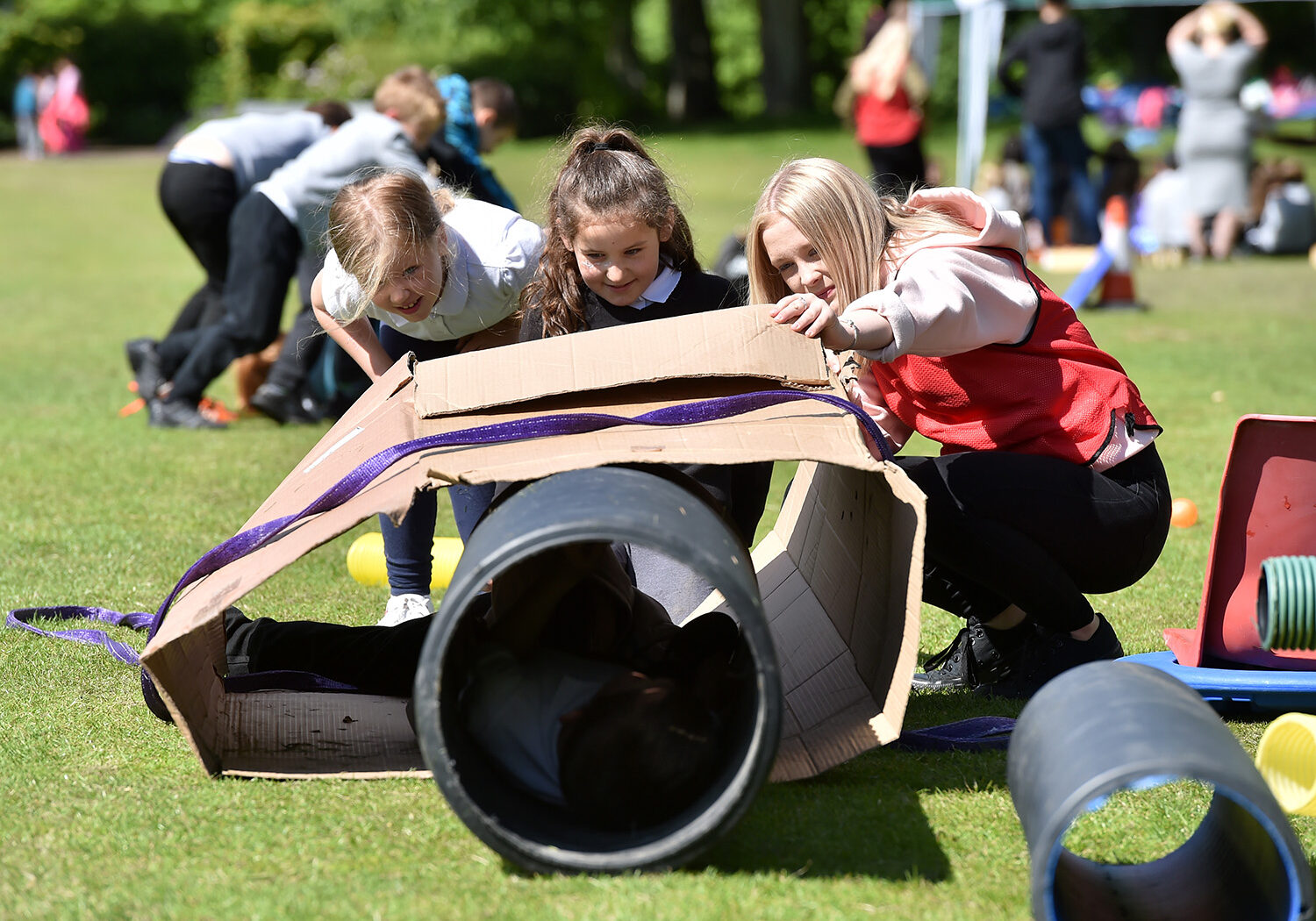 CR0010823Around 200 Children are playing in the Duthie Park as part of the longest day.Pictured are kids playing at the Duthie Park with the Aberdeen Play Forum @ Aberlour group.Picture by Scott Baxter    21/06/2019